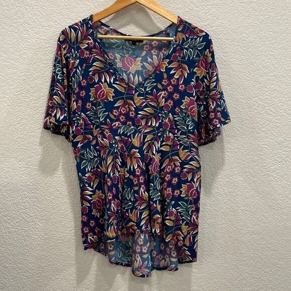 Rachel Zoe Blue Floral Short Sleeve Blouse Size Large - Picture 1 of 7